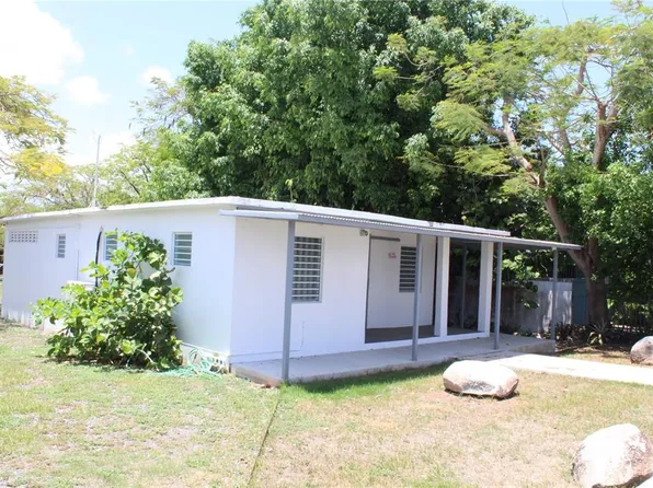 136 Malecon, Vieques, PR 00765