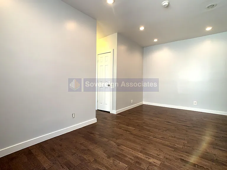 14 Thayer St #4A — Photo 2