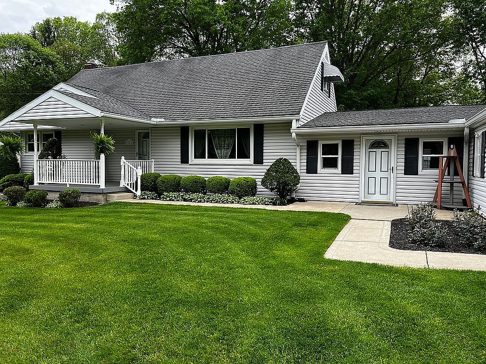 1st image of 2562 Merria Rd