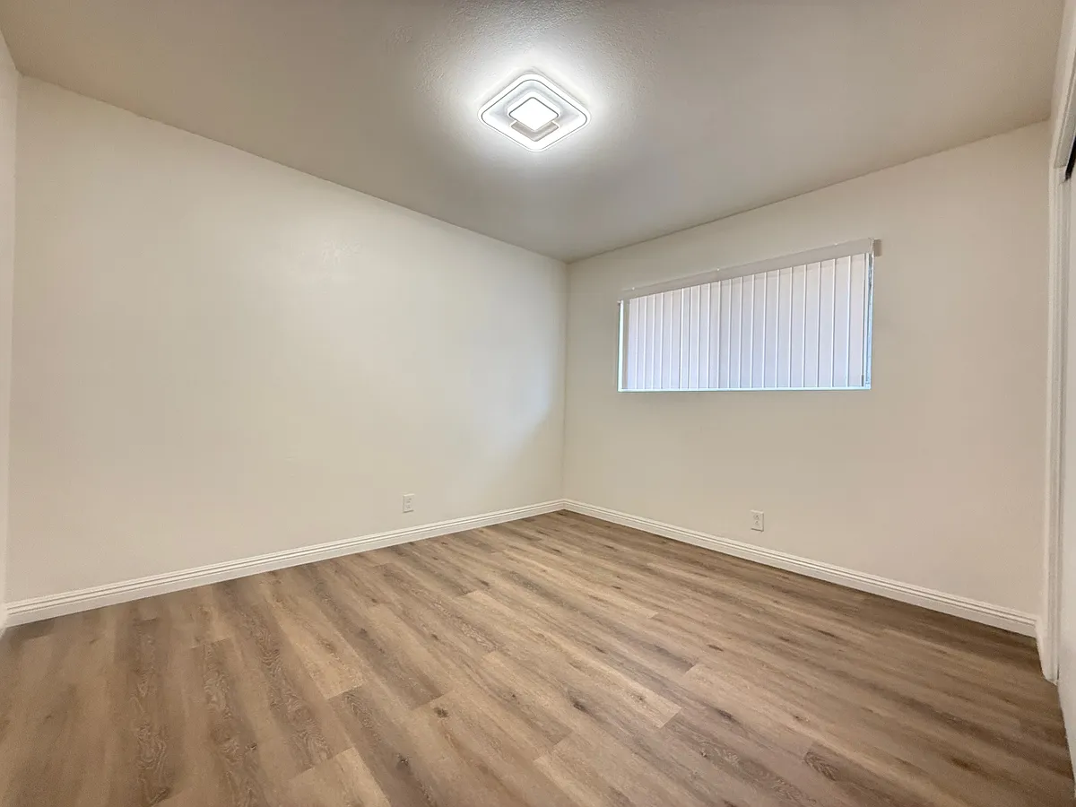 Building Photo - 4642 Canoga St #A