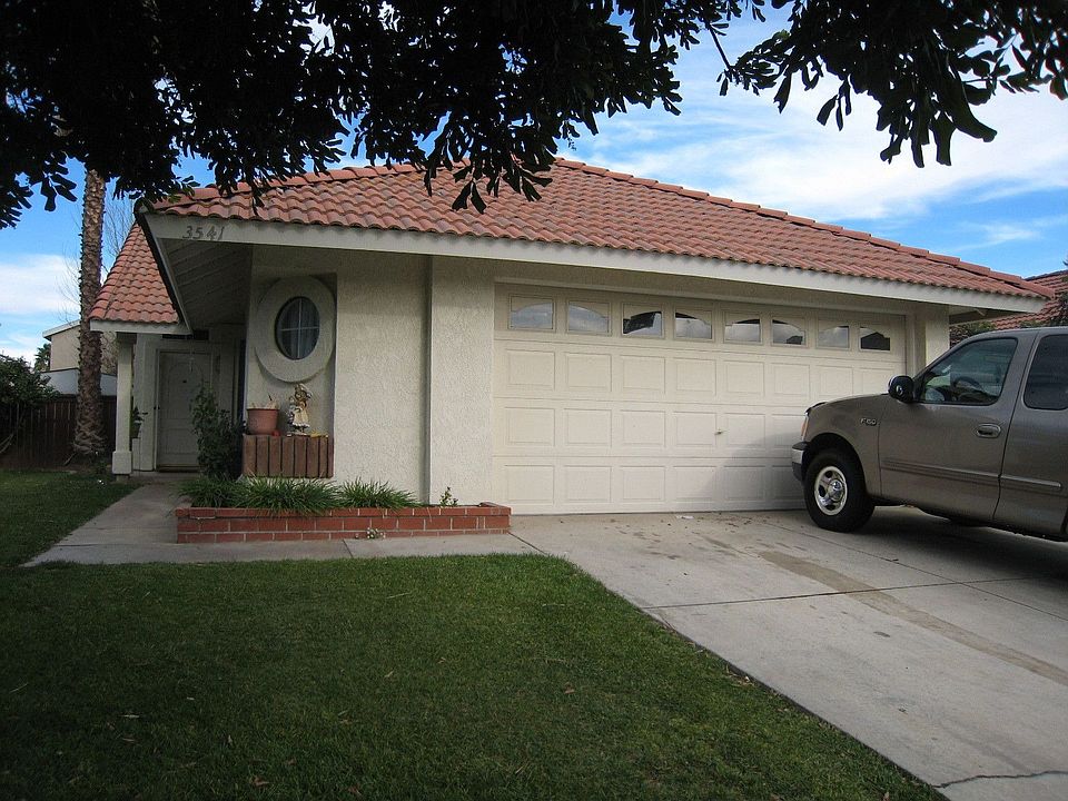 COMPLIMENTS OF PARK PLACE REAL ESTATE