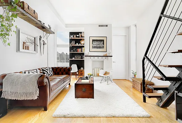 Sold by Compass | media 1
