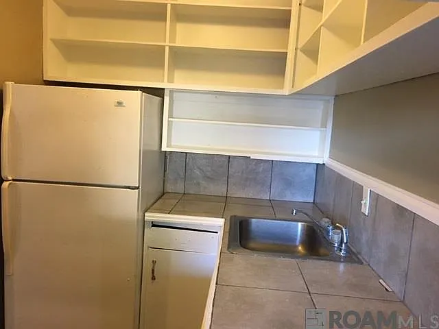 561 E State St #2 — Photo 9
