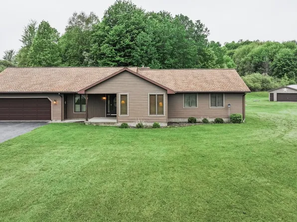 2004 Old Wattsburg Rd, Waterford, PA 16441