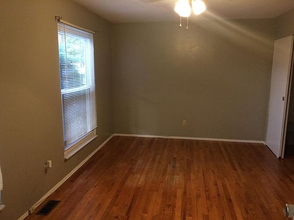 4th image of 3910 Flagstone Ct