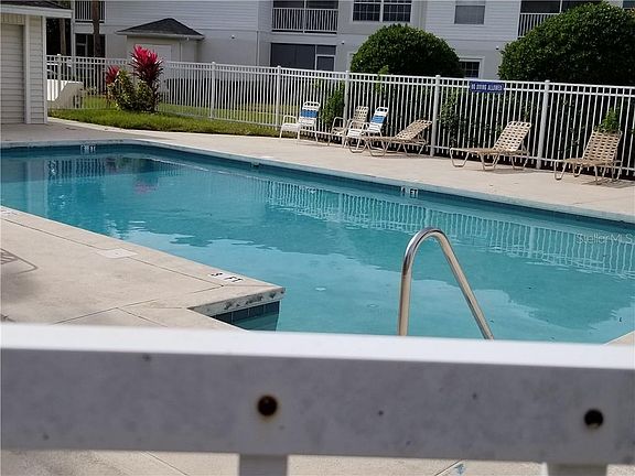 5th image of 3950 Southpointe Dr APT 415