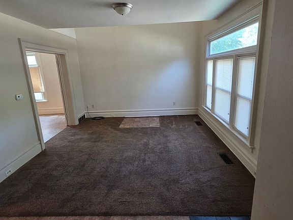 4th image of 926 Liberty St #1