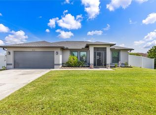 4008 27th St SW, Lehigh Acres, FL 33976