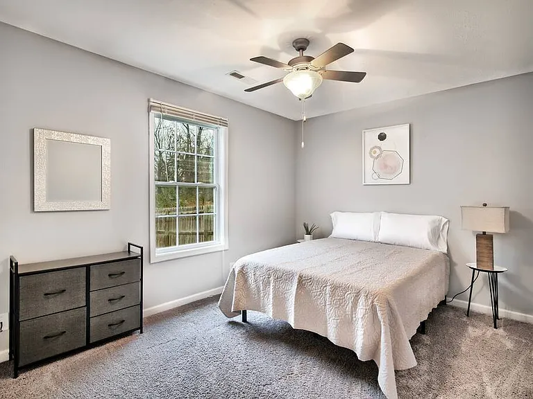 Azalea Dr — Photo 7