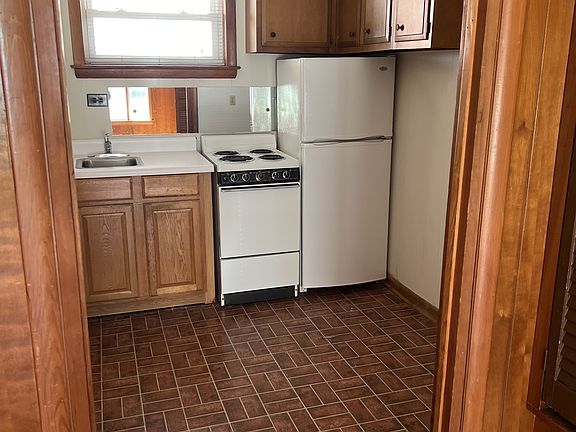 4th image of 210 N May St #10