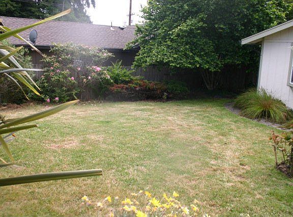 5th image of 3062 Girard Ct