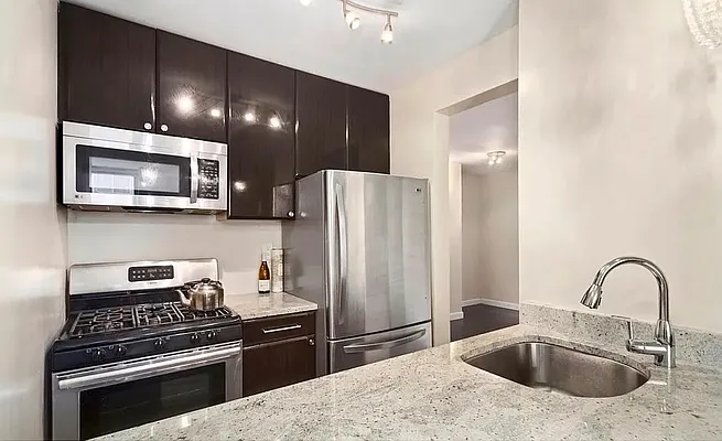 Rented by Douglas Elliman | media 22