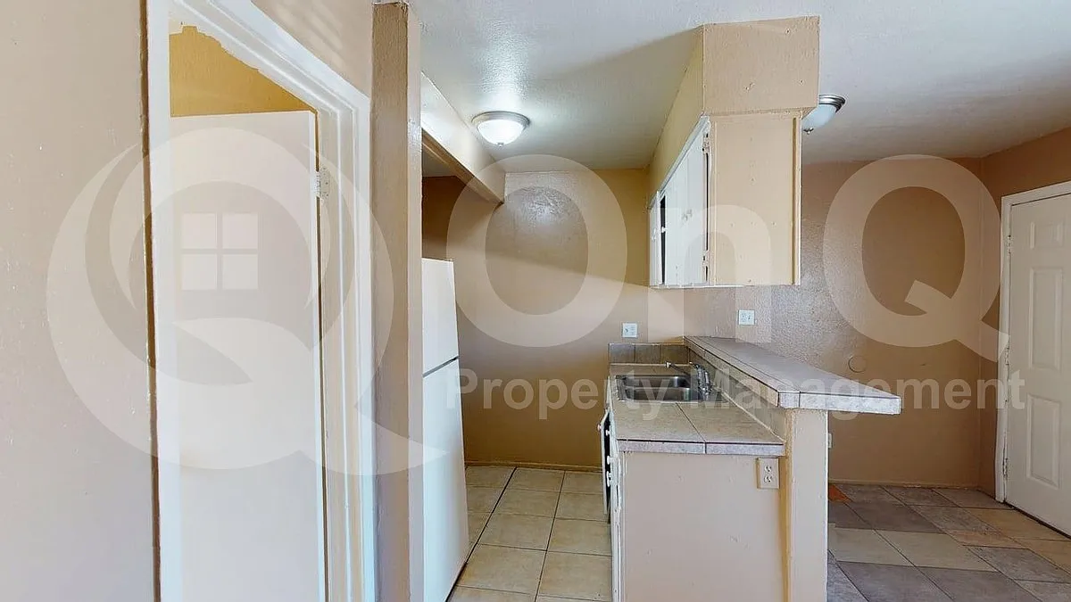 1 bed, 1.0 bath, 450 sqft, $1,095 — Photo 4