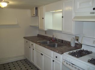 2 Stuart Ave, Hanover, PA 17331