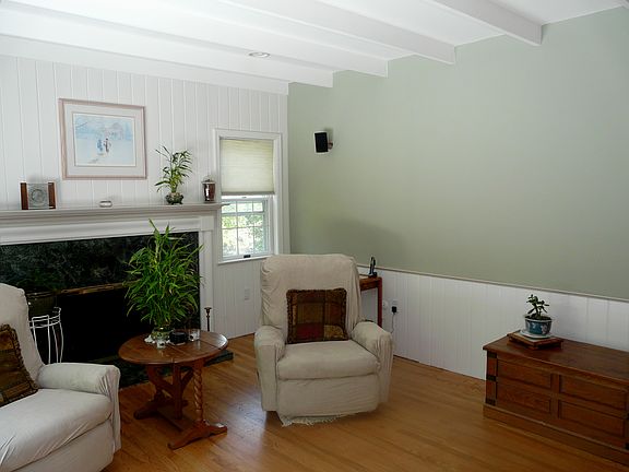 3rd image of 24 Stone Dr