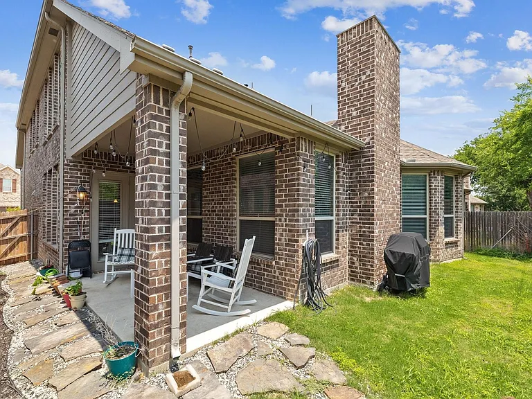 7148 Chelsea Dr — Photo 28