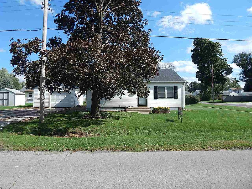 2nd image of 300 NE 6th Ave
