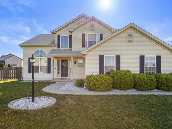 3504 S Myra Ridge Dr, Urbana, IL 61802
