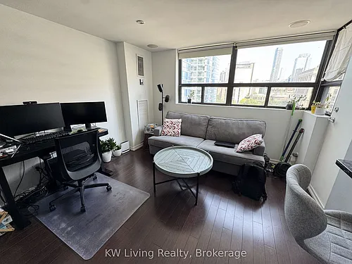 60 Saint Patrick St #936 Photo 1