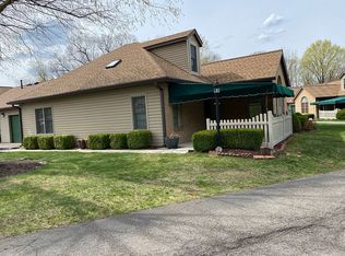 1258 Stanford Ct, Coraopolis, PA 15108
