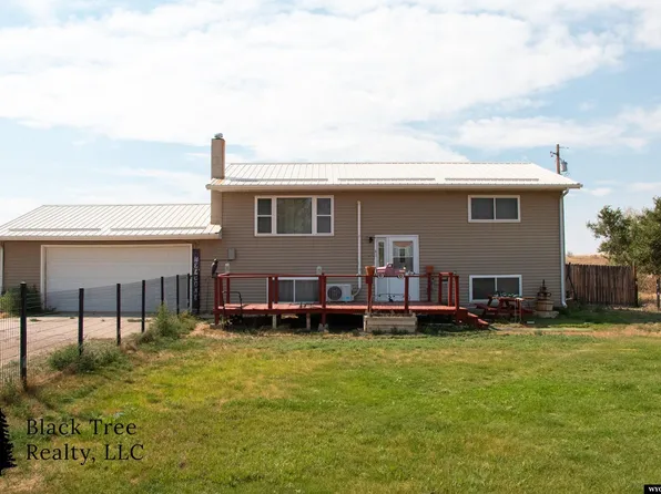 41 S Bobcat Rd, Glenrock, WY 82637