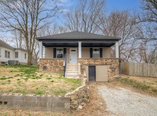 324 S Valley St, Neosho, MO 64850