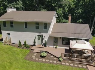 E9124 Kanaman Rd, New London, WI 54961