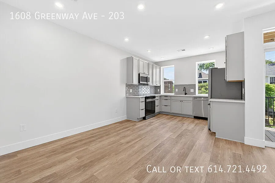 Building Photo - 1608 Greenway Ave #203