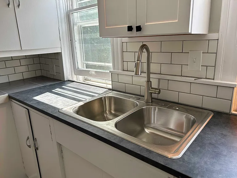 546 Lyon St NE #TWO UPPER — Photo 6