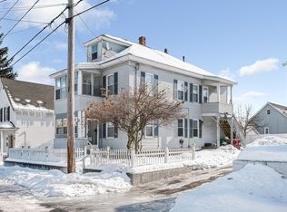 11 Sutherland St, Lowell, MA 01850