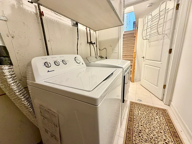 204 Sneden Ave #2 — Photo 35