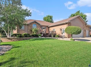 721 Britz Dr, Luverne, MN 56156