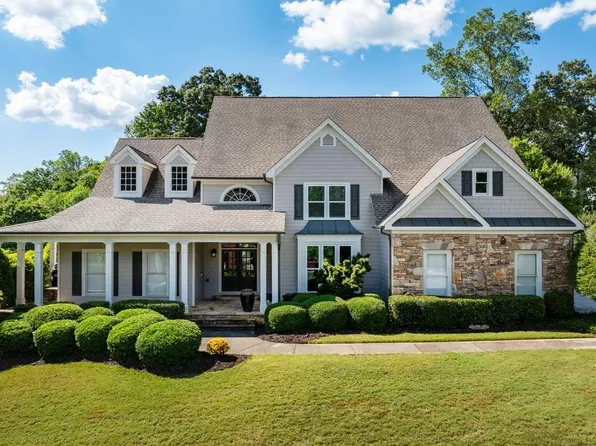 3894 Fort Trl NE, Roswell, GA 30075