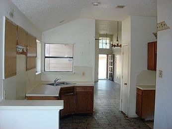 2nd image of 1407 Glencliff Dr