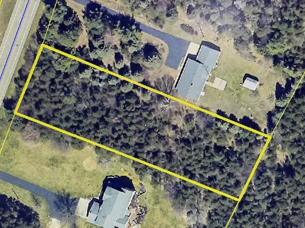 2615 Red Apple Rd, Manistee, MI 49660