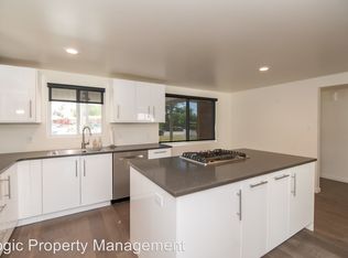 5247 S Woodcrest Dr, Salt Lake City, UT 84117