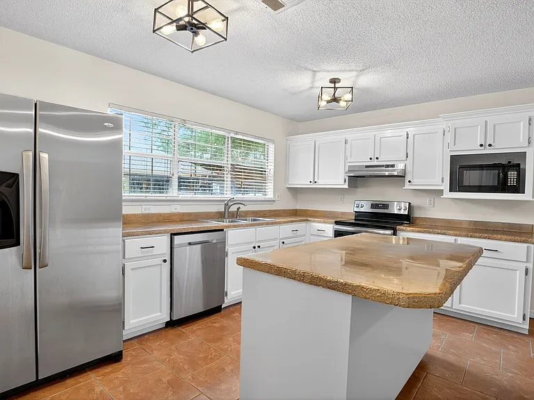 7832 Hilo Pl — Photo 19