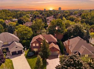 1820 Shady Creek Ct, Mississauga, ON L5L 3W2