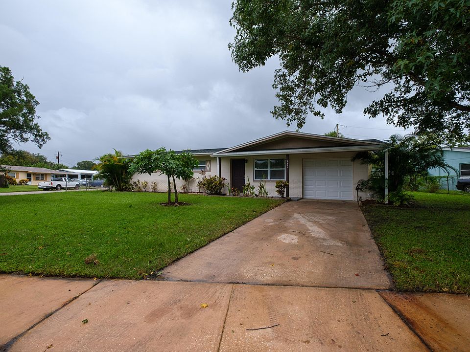 1st image of 2522 Hathaway Dr