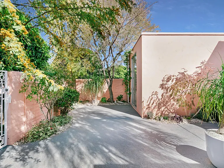 47075 Marrakesh Dr — Photo 4