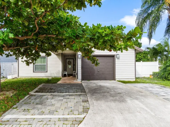 4193 Willowood Lane, Lake Worth, FL 33462