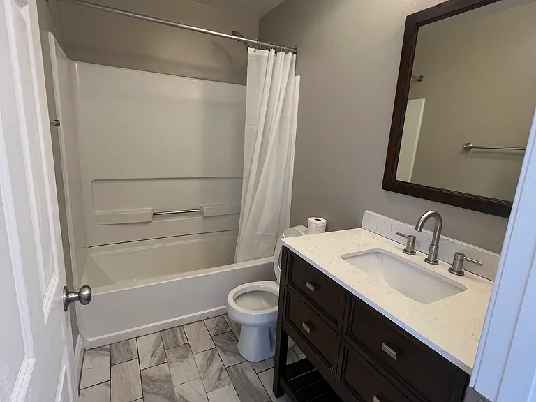 727 Bakewell St #6 — Photo 6