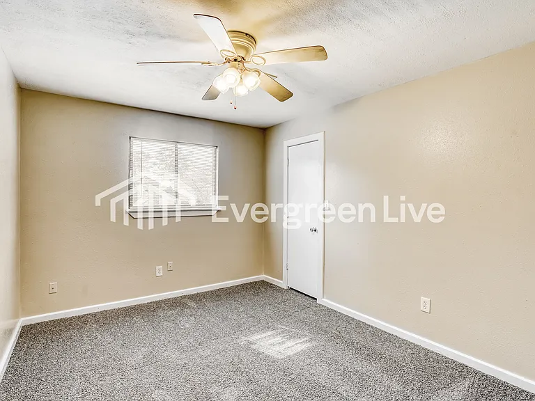 17828 Cluster Ct — Photo 14