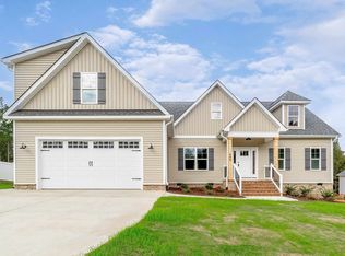 409 Coats Ridge Dr, Benson, NC 27504