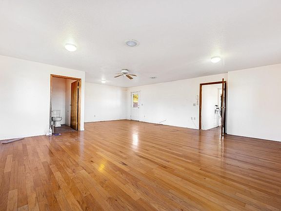 4th image of 100 Goodwin Ln