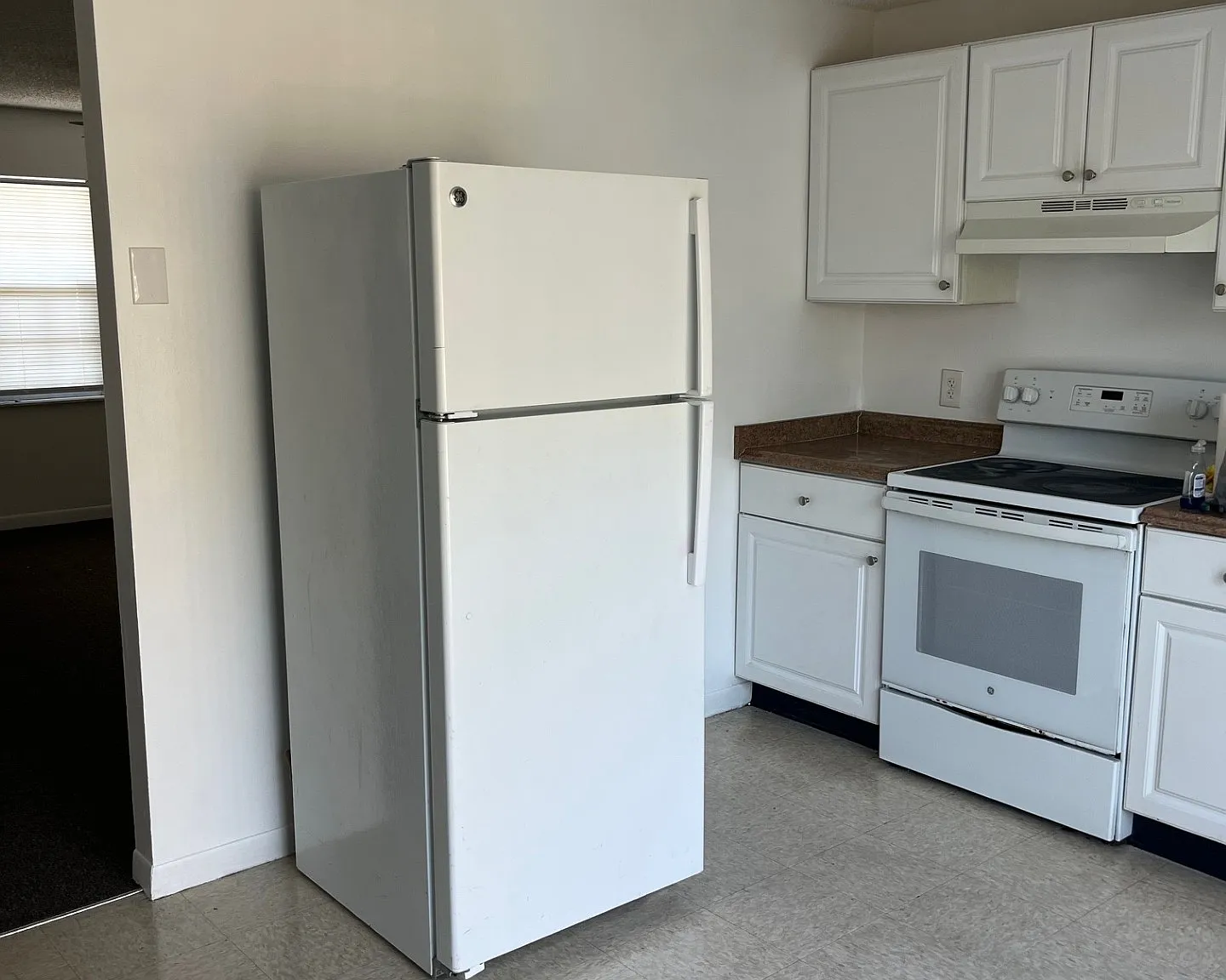 3 bed, 1150 sqft, $2,150 — Photo 2