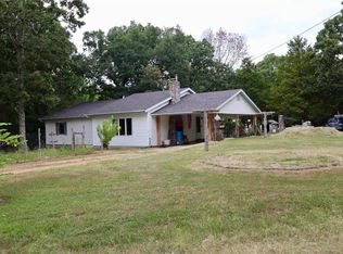 28249 Galveston Ln, Lebanon, MO 65536