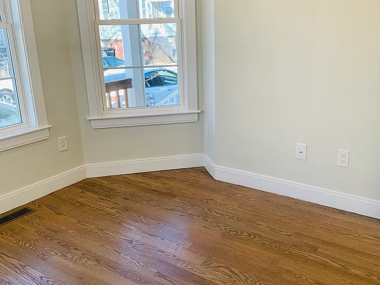 8 Rush St #2 — Photo 11