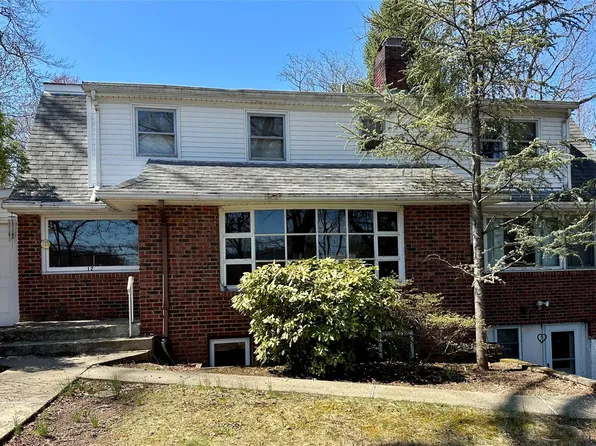 12 Massachusetts Avenue, Congers, NY 10920