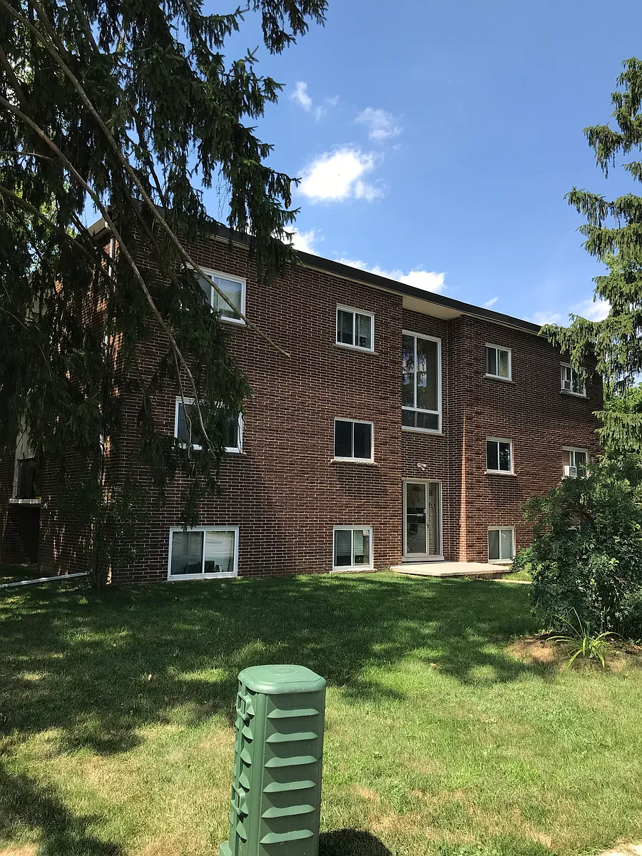 Building Photo - 380 Erb St W #301